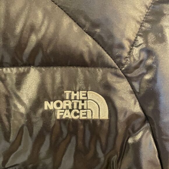 North face woman’s trench puffer jacket - Picture 8 of 16